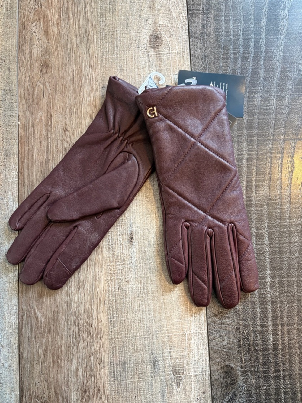 Cole Haan Quilted Leather Touchscreen Gloves Pinot Brown Size S NWT
